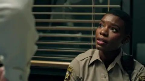 Still 2 of Copshop (2021) BluRay [Hindi (ORG 2.0) + English] 1080p 720p & 480p Dual Audio [x264/10Bit-HEVC]