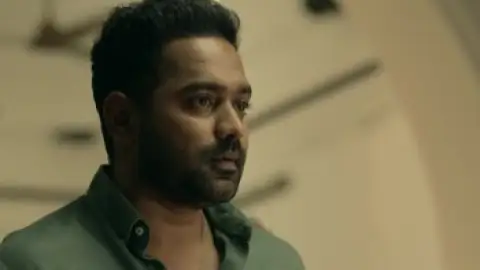 Still 4 of Kaapa (2022) UNCUT WEB-DL [Hindi (DD2.0) & Malayalam] 1080p 720p & 480p Dual Audio [x264/10Bit-HEVC]