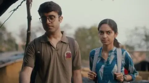 Still 5 of Nukkad Naatak (2026) DS4K WEB-DL [Hindi DD5.1] 4K 1080p 720p & 480p [x264/HEVC]