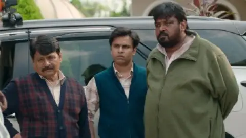 Still 7 of Panchayat (Season 4) WEB-DL [Hindi DD5.1] 4K 1080p 720p & 480p [x264/HEVC] HD | ALL Episodes [PrimeVideo Series]