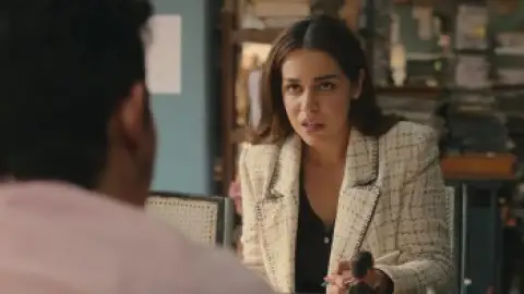 Still 4 of Maamla Legal Hai (Season 1) WEB-DL [Hindi DD5.1] 1080p 720p & 480p [x264/HEVC] HD | ALL Episodes [NetFlix Series]