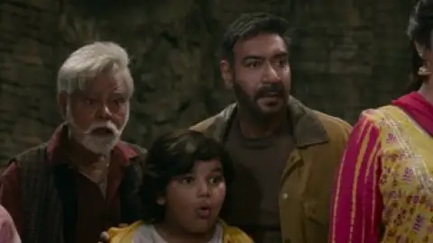 Still 6 of Dhamaal 4 (2026) DS4K WEB-DL [Hindi DD5.1] 4K 1080p 720p & 480p [x264/HEVC]