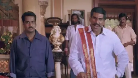 Still 5 of Indra (2002) UNCUT WEB-DL [Hindi (DD2.0) & Telugu] 1080p 720p & 480p Dual Audio [x264/HEVC]