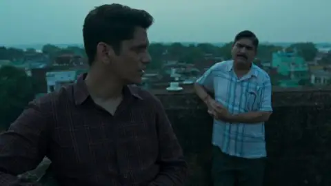 Still 1 of Kaalkoot (Season 1) WEB-DL [Hindi DD5.1] 1080p 720p & 480p [x264/ESub] HD | ALL Episodes [JioCinema Series]