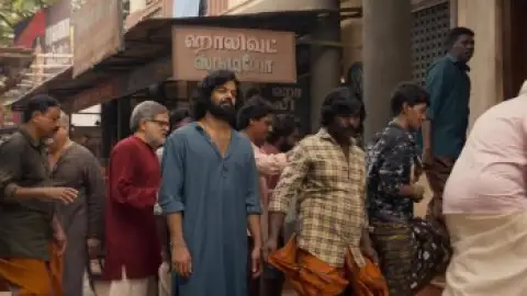 Still 8 of Varshangalkku Shesham (2024) WEB-DL [Hindi (ORG 5.1) + Malayalam] 4K 1080p 720p & 480p Dual Audio [x264/HEVC]