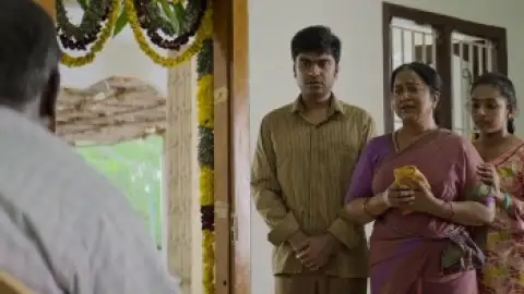Still 1 of Vendhu Thanindhathu Kaadu (2022) UNCUT DS4K WEB-DL [Hindi (DD2.0) & Tamil] 4K 1080p 720p & 480p Dual Audio [x264/10Bit-HEVC]