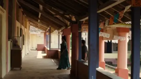 Still 6 of Three of Us (2023) WEB-DL [Hindi DD5.1] 1080p 720p & 480p [x264/ESubs]
