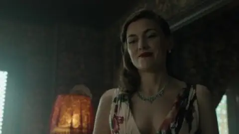 Still 4 of Berlin and the Lady with an Ermine (Season 1) WEB-DL [Hindi (DD5.1) & English] 4K 1080p 720p & 480p [x264/10Bit-HEVC] | [ALL Episodes] | NF Series