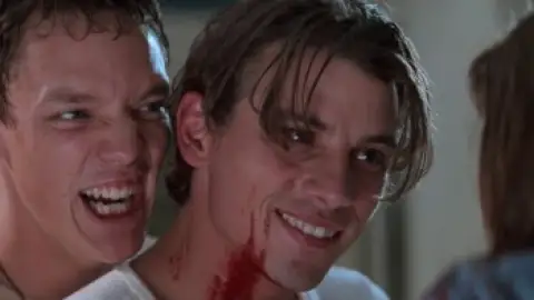 Still 4 of Scream (1996) REMASTERED BluRay [Hindi (DD2.0) & English] 1080p 720p & 480p Dual Audio [x264/10Bit-HEVC]