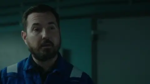 Still 4 of The Rig (Season 2) WEB-DL [Hindi (ORG 5.1) & English] 1080p 720p & 480p [x264/10Bit-HEVC] | [ALL Episodes] | PrimeVideo Series