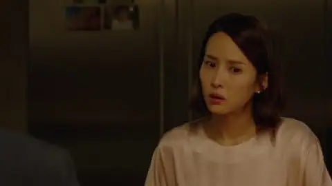 Still 2 of Parasite (2019) BluRay [Hindi (DD5.1) & Korean] 4K 1080p 720p & 480p Dual Audio [x264/10Bit-HEVC]