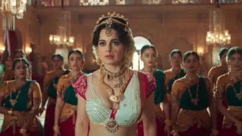 Still 5 of Chandramukhi 2 (2023) WEB-DL Hindi (ORG 5.1) 1080p 720p & 480p [x264/HEVC]