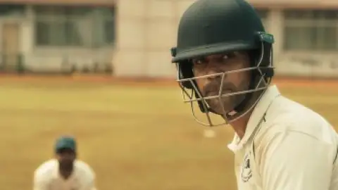 Still 1 of Mr. & Mrs. Mahi (2024) WEB-DL [Hindi DD5.1] 1080p 720p & 480p [x264/HEVC]