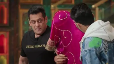 Still 2 of The Great Indian Kapil Show (Season 3) WEB-DL [Hindi DD5.1] 1080p 720p & 480p [x264/HEVC] HD | [NF Series] [EP-14 Added]