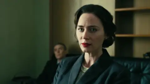 Still 8 of Oppenheimer (2023) iMAX BluRay [Hindi (DD5.1) & English 5.1] 4K 1080p 720p & 480p Dual Audio [x264/10Bit HEVC]