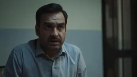 Still 5 of Criminal Justice: A Family Matter (Season 1) WEB-DL [Hindi DD5.1] 4K 1080p 720p & 480p [x264/HEVC] HD | ALL Episodes [JioHotStar Series]