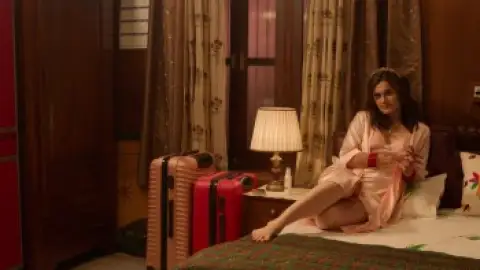 Still 3 of Haseen Dillruba (2021) DS4K WEB-DL [Hindi DD5.1] 4K 1080p 720p & 480p [x264/10Bit-HEVC]