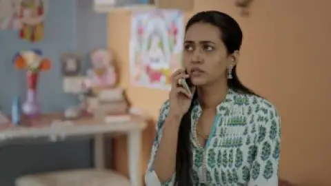 Still 7 of Panchayat (Season 2) WEB-DL [Hindi DD5.1] 4K 1080p 720p & 480p [x264/HEVC] HD | ALL Episodes [PrimeVideo Series]