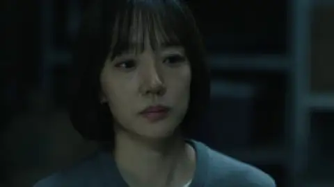 Still 3 of Mad Concrete Dreams (Season 1) WEB-DL [Hindi (DD2.0) & Korean] 1080p 720p & 480p Dual Audio [x264/10Bit-HEVC] | NF Series