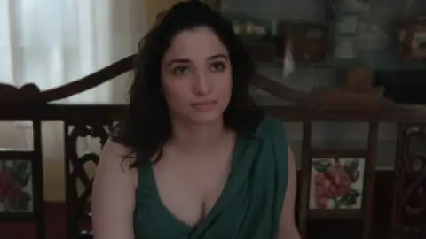 Still 4 of Lust Stories 2 (2023) WEB-DL [Hindi DD5.1] 1080p 720p & 480p [x264/HEVC]
