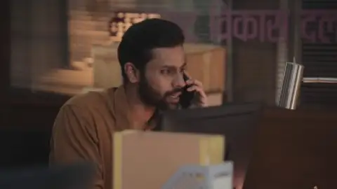 Still 5 of Mistry (Season 1) WEB-DL Hindi [DD5.1] 4K 1080p 720p & 480p [x264/HEVC]