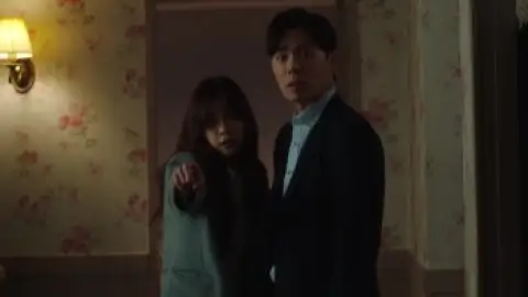 Still 4 of Ghost Mansion (2021) WEB-DL [Hindi (DD2.0) & Korean] 1080p 720p & 480p Dual Audio [x264/10Bit-HEVC]