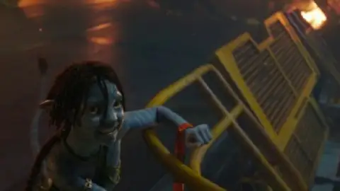 Still 6 of Avatar: The Way of Water (2022) iMAX WEB-DL [Hindi (ORG 5.1) & English] 1080p 720p & 480p Dual Audio [x264/10Bit HEVC]