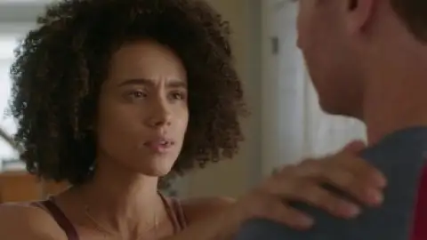 Still 5 of Holly Slept Over (2020) WEB-DL [Hindi (ORG 5.1) & English] 1080p 720p & 480p Dual Audio [x264/10Bit-HEVC]