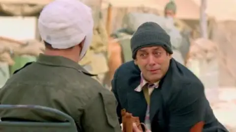 Still 6 of Tubelight (2017) WEB-DL [Hindi DD5.1] 1080p 720p & 480p [x264/HEVC]