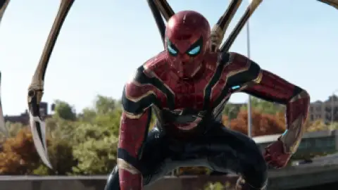 Still 3 of Spider-Man: No Way Home (2021) BluRay [Hindi (ORG 5.1) & English] 1080p 720p & 480p Dual Audio [x264/10Bit HEVC]