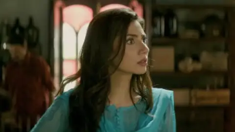 Still 4 of Raees (2017) BluRay [Hindi DD5.1] 1080p 720p & 480p [x264/10Bit-HEVC]
