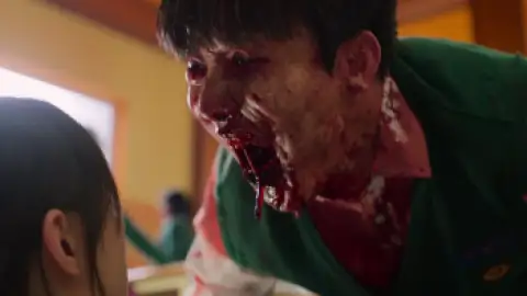 Still 2 of All of Us Are Dead (Season 1) WEB-DL [Hindi DD5.1 & English] 1080p 720p 480p Dual Audio [x264/10Bit HEVC] HD [ALL Episodes] | NF Series