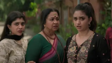 Still 6 of Revolver Rita (2025) UNCUT DS4K WEB-DL [Hindi (DD2.0) & Tamil] 4K 1080p 720p & 480p Dual Audio [x264/10Bit-HEVC]