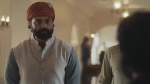 Still 1 of Aashram (Season 3) WEB-DL [Hindi DD2.0] 1080p 720p & 480p [x264/10Bit-HEVC] HD | ALL Episodes [MX Series]