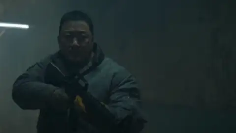 Still 4 of Badland Hunters (2024) WEB-DL [Hindi (ORG 5.1) + English] 1080p 720p & 480p Dual Audio [x264/ESubs]