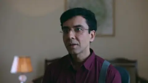 Still 3 of Aspirants (Season 3) WEB-DL [Hindi DD5.1] 4K 1080p 720p & 480p [x264/HEVC] HD | ALL Episodes [PrimeVideo Series]