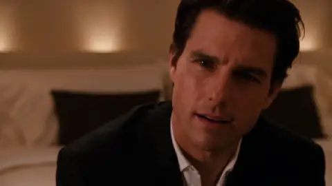 Still 7 of Knight and Day (2010) Extended BluRay [Hindi (ORG 5.1) + English] 1080p 720p & 480p Dual Audio [x264/10bit HEVC]