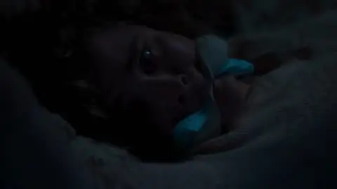 Still 6 of Greta (2018) BluRay Dual Audio [Hindi DD5.1 & English] 1080p / 720p / 480p x264 HD