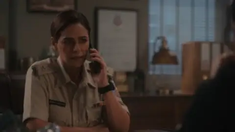 Still 1 of Mistry (Season 1) WEB-DL Hindi [DD5.1] 4K 1080p 720p & 480p [x264/HEVC]