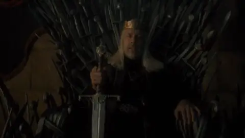 Still 3 of House Of The Dragon (Season 1) WEB-DL [Hindi (ORG 2.0) & English 5.1] 1080p 720p & 480p [x264/10Bit-HEVC] | HBO Series [ALL Episodes]