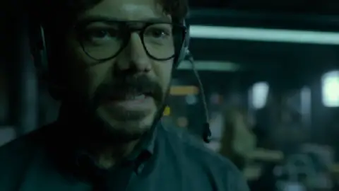 Still 5 of Money Heist (Season 5-VOL: 1) WEB-DL [Hindi DD5.1 & English] 1080p 720p 480p Dual Audio x264/10Bit HEVC | [ALL Episodes]