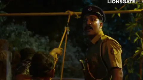 Still 7 of Soothravakyam (2025) WEB-DL [Hindi (DD2.0) & Malayalam] 1080p 720p & 480p Dual Audio [x264/HEVC]