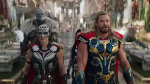 Still 6 of Thor: Love and Thunder (2022) iMAX WEB-DL [Hindi (ORG 5.1) & English] 1080p 720p & 480p Dual Audio [x264/10Bit-HEVC]