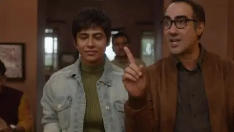 Still 3 of Everybody Loves Sohrab Handa (2026) DS4K WEB-DL [Hindi DD5.1] 4K 1080p 720p & 480p [x264/HEVC]