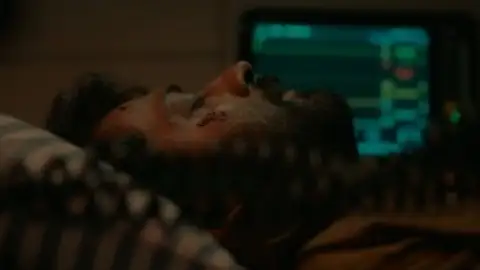 Still 4 of Iraivan (2023) WEB-DL Hindi (ORG 5.1) 1080p 720p & 480p [x264/HEVC]