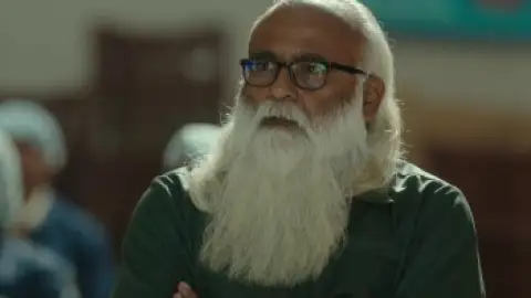 Still 5 of Royal (2025) UNCUT WEB-DL [Hindi (DD2.0) & Kannada] 1080p 720p & 480p Dual Audio [x264/HEVC]