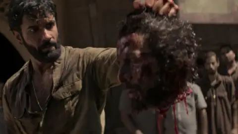 Still 5 of Dhurandhar: The Revenge (2026) DS4K WEB-DL [Hindi DD5.1] 4K 1080p 720p & 480p [x264/10Bit-HEVC] | [Raw & UnDekha]