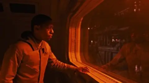 Still 5 of Alien: Romulus (2024) WEB-DL [Hindi (ORG 5.1) & English] 4K 1080p 720p & 480p Dual Audio [x264/10Bit-HEVC]