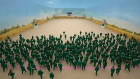 Still 2 of Squid Game: The Challenge (Season 1) WEB-DL [Hindi (ORG 5.1) & English 5.1] 1080p 720p & 480p [x264/HEVC] | [ALL Episodes] | NF Series