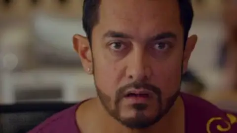 Still 4 of Secret Superstar (2017) BluRay [Hindi DD5.1] 1080p 720p & 480p [x264/HEVC]